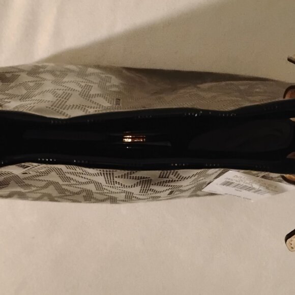 Michael Kors Large Black Jet Set Tote - Picture 7 of 12